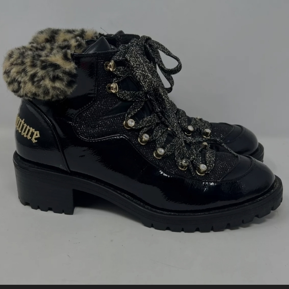 Juicy Couture Women's Indulgence Boots Faux Leather Lug Sole Embroidered 7.5M - Picture 10 of 10